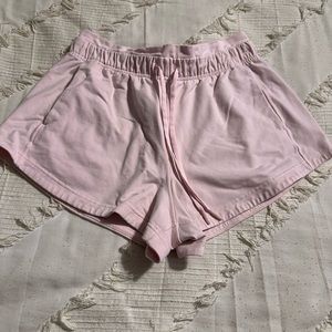 Lululemon inner glow shorts
